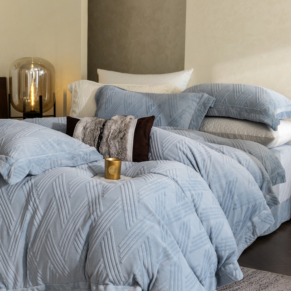 91家纺网 家纺一手货源 找家纺 （总）瑞雪家居 2025新款全消光雕花牛奶绒四件套-元晞