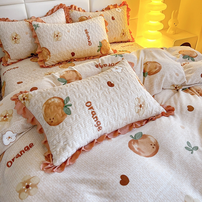 91家纺网 家纺一手货源 找家纺 梦柏家纺 2025新款牛奶绒夹棉床盖四件套 桔子