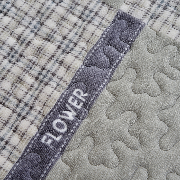 91家纺网 家纺一手货源 找家纺 梦柏家纺 2025新款牛奶绒夹棉床盖四件套 恋爱山茶