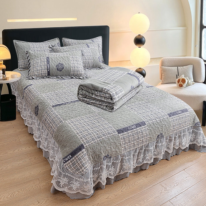 91家纺网 家纺一手货源 找家纺 梦柏家纺 2025新款牛奶绒夹棉床盖四件套 恋爱山茶