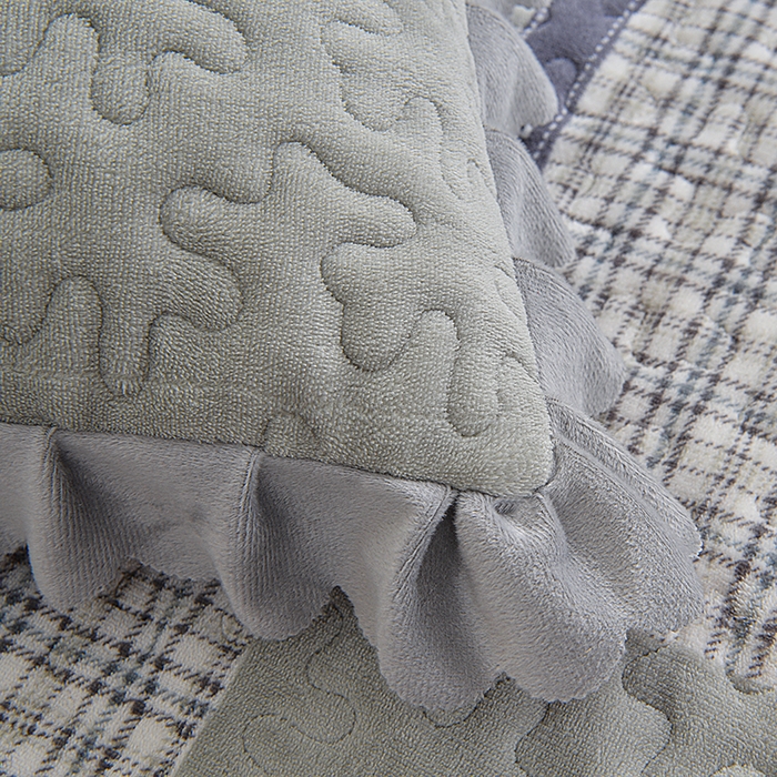 91家纺网 家纺一手货源 找家纺 梦柏家纺 2025新款牛奶绒夹棉床盖四件套 恋爱山茶