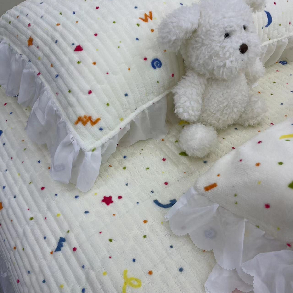 91家纺网 家纺一手货源 找家纺 禧瑞谷 2025新款冬季牛奶绒双层蕾丝花边床盖三件套床盖四件套 星月小确幸