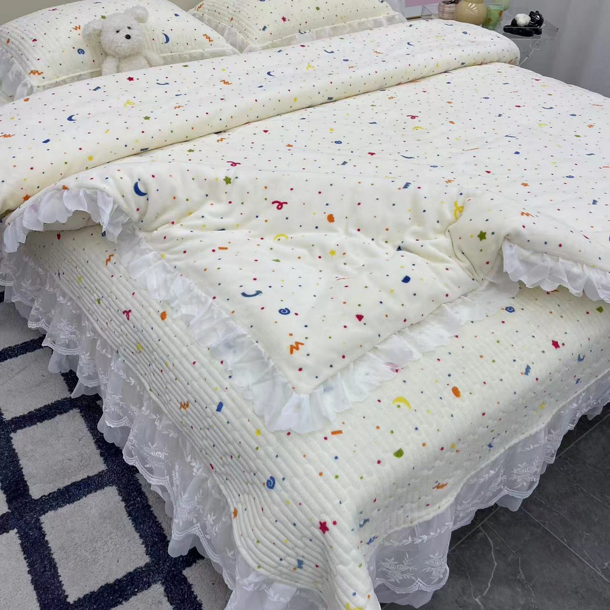 91家纺网 家纺一手货源 找家纺 禧瑞谷 2025新款冬季牛奶绒双层蕾丝花边床盖三件套床盖四件套 星月小确幸