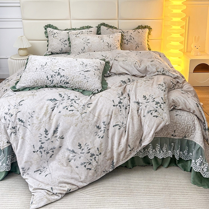梦柏家纺 2025新款牛奶绒夹棉床盖四件套 绿荫