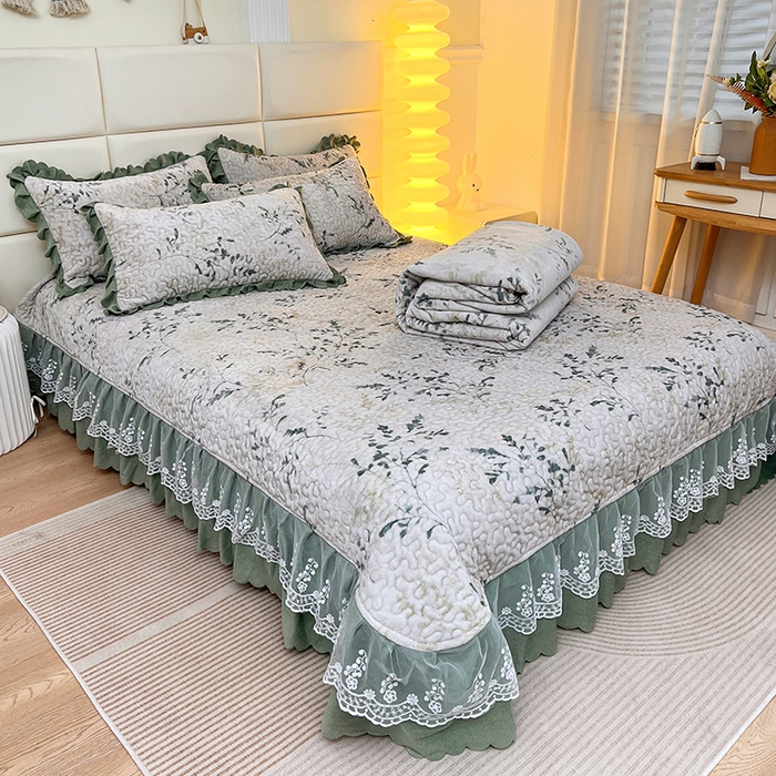 91家纺网 家纺一手货源 找家纺 梦柏家纺 2025新款牛奶绒夹棉床盖四件套 绿荫