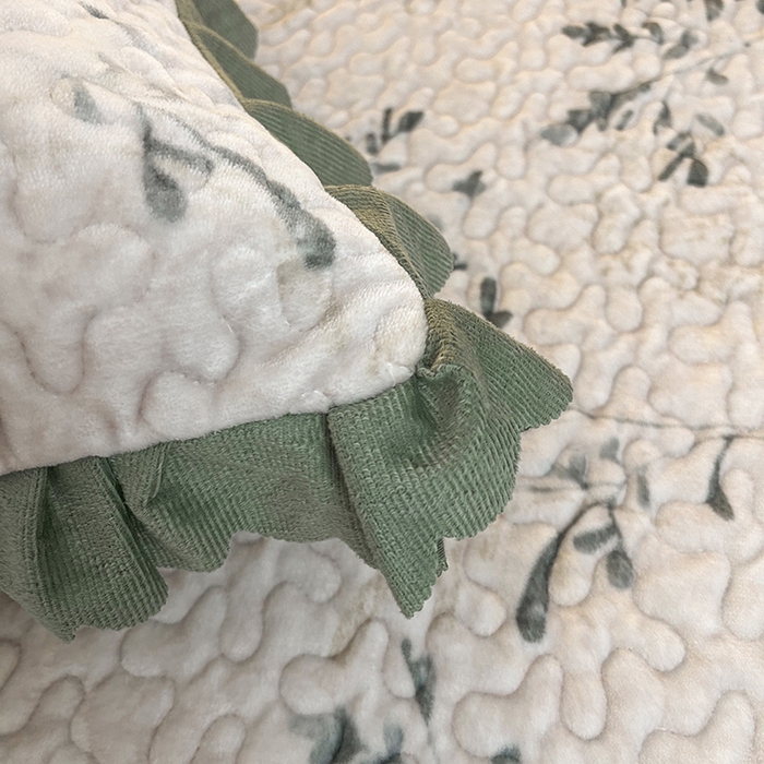 91家纺网 家纺一手货源 找家纺 梦柏家纺 2025新款牛奶绒夹棉床盖四件套 绿荫