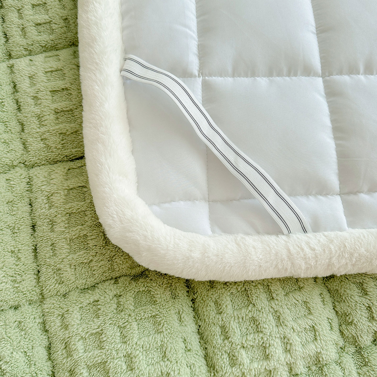 91家纺网 家纺一手货源 找家纺 （总）喜居 2025新款A类华夫格舒棉绒床垫学生床垫床褥子