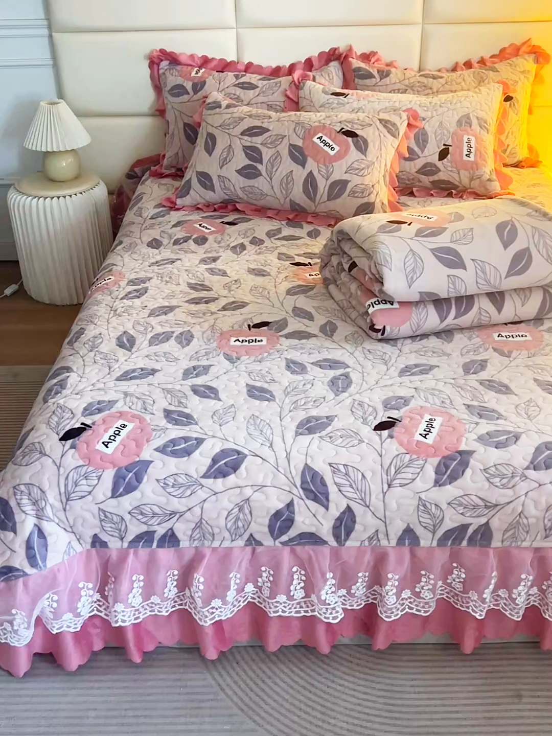 91家纺网 家纺一手货源 找家纺 梦柏家纺 2025新款牛奶绒夹棉床盖四件套 伦伯特