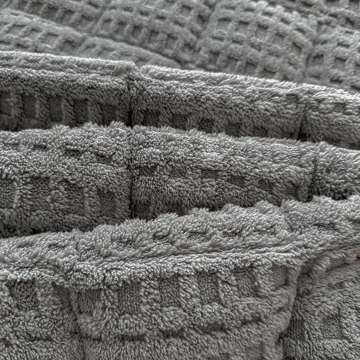 91家纺网 家纺一手货源 找家纺 喜居 2025新款A类华夫格舒棉绒床垫学生床垫床褥子 暖灰