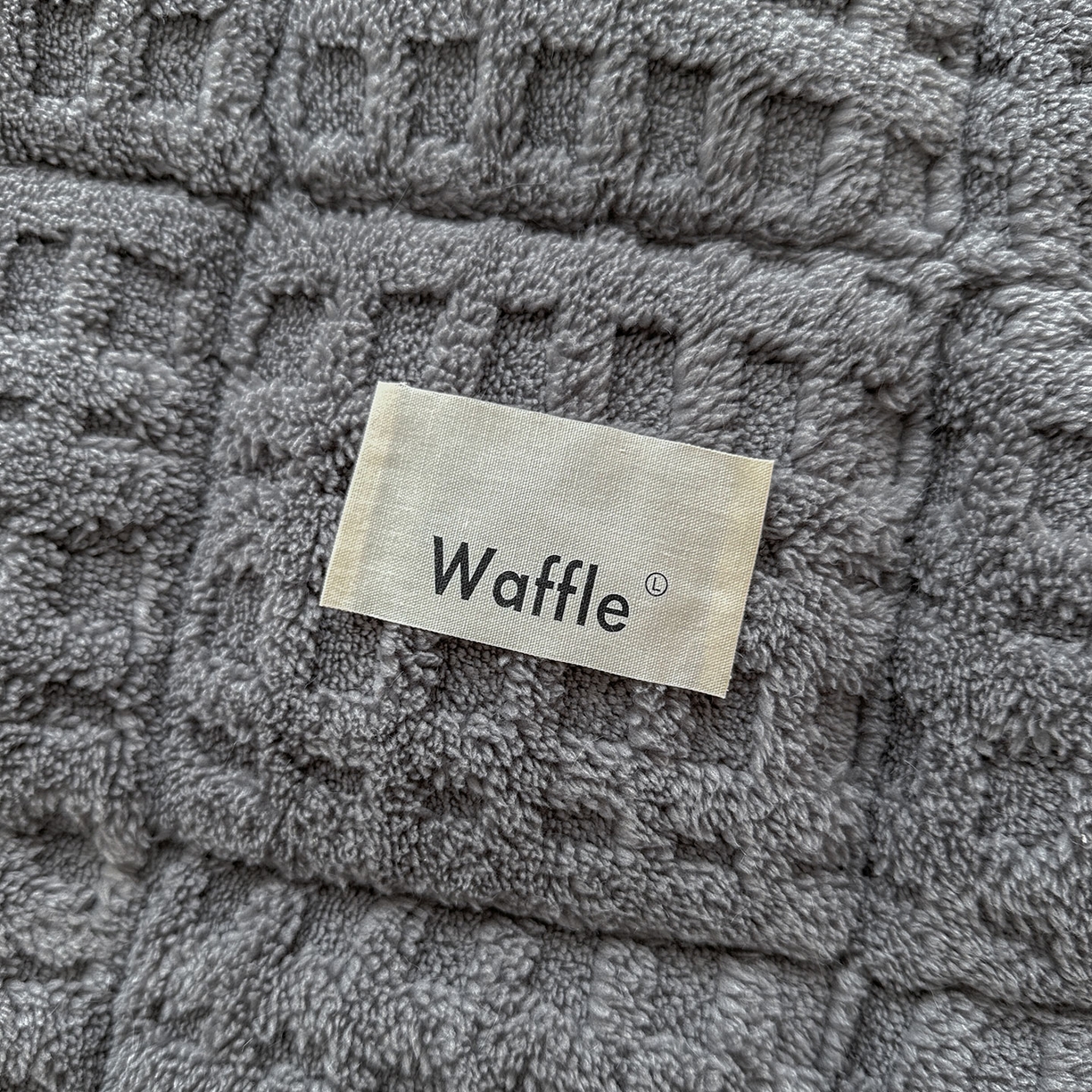 91家纺网 家纺一手货源 找家纺 喜居 2025新款A类华夫格舒棉绒床垫学生床垫床褥子 暖灰