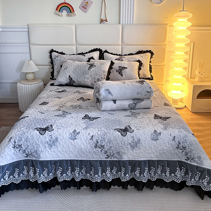 91家纺网 家纺一手货源 找家纺 梦柏家纺 2025新款牛奶绒夹棉床盖四件套 梦蝶