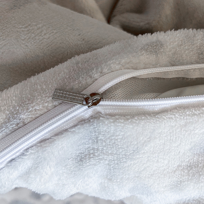 91家纺网 家纺一手货源 找家纺 梦柏家纺 2025新款牛奶绒夹棉床盖四件套 梦蝶