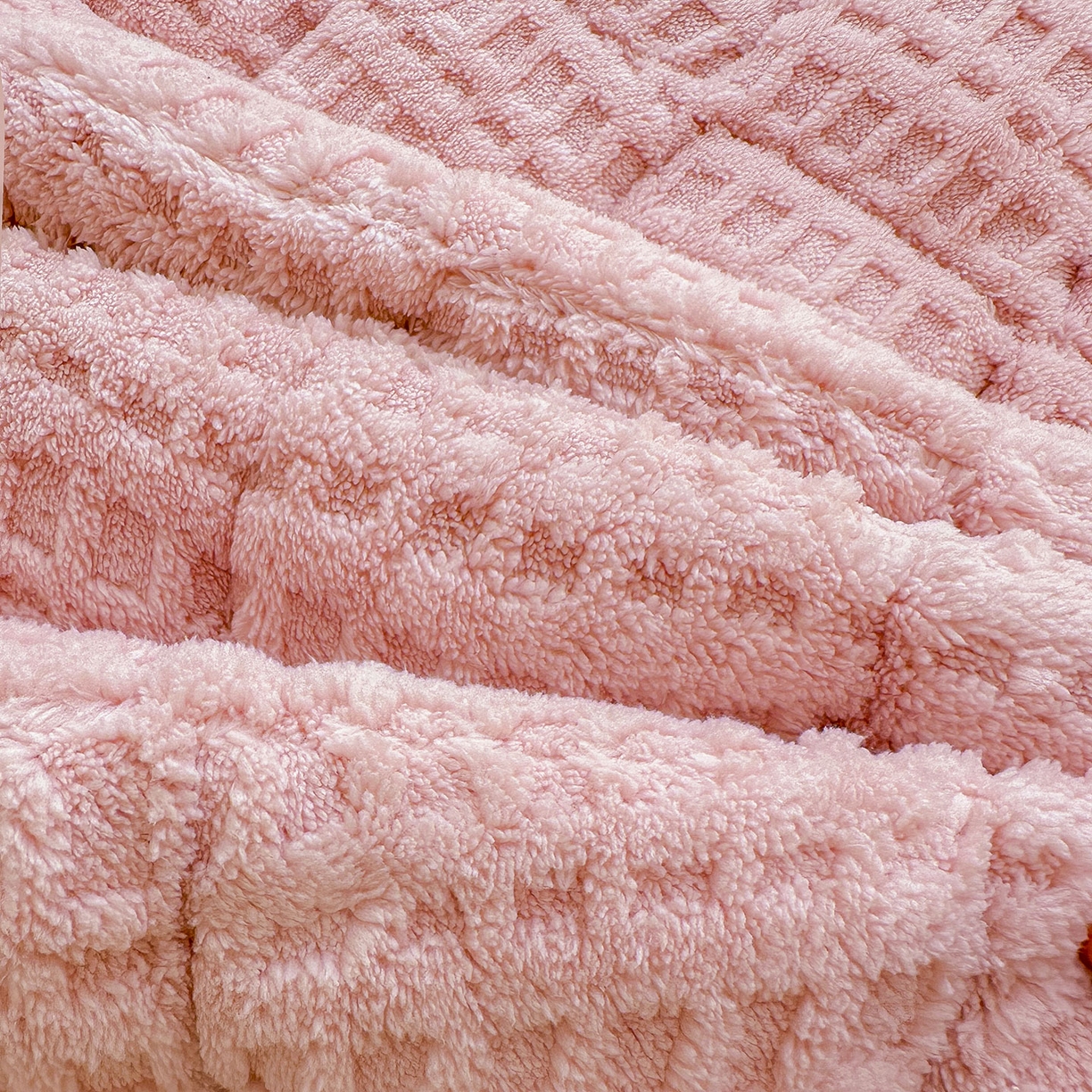 91家纺网 家纺一手货源 找家纺 喜居 2025新款A类华夫格舒棉绒床垫学生床垫床褥子 柔粉