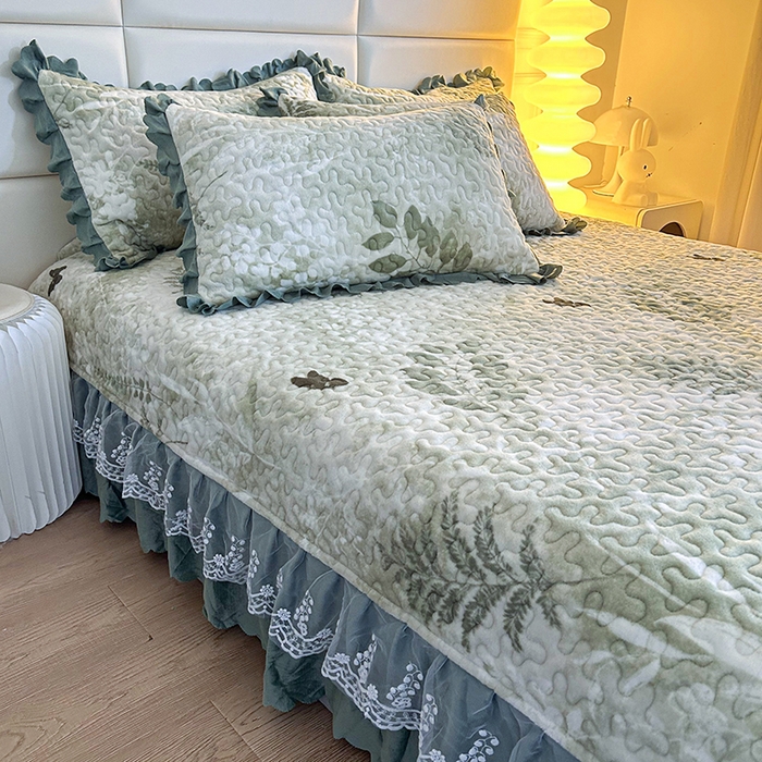 91家纺网 家纺一手货源 找家纺 梦柏家纺 2025新款牛奶绒夹棉床盖四件套 沐晨