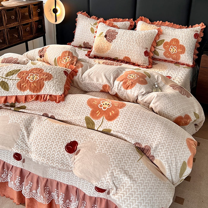 91家纺网 家纺一手货源 找家纺 梦柏家纺 2025新款牛奶绒夹棉床盖四件套 秋意暖花