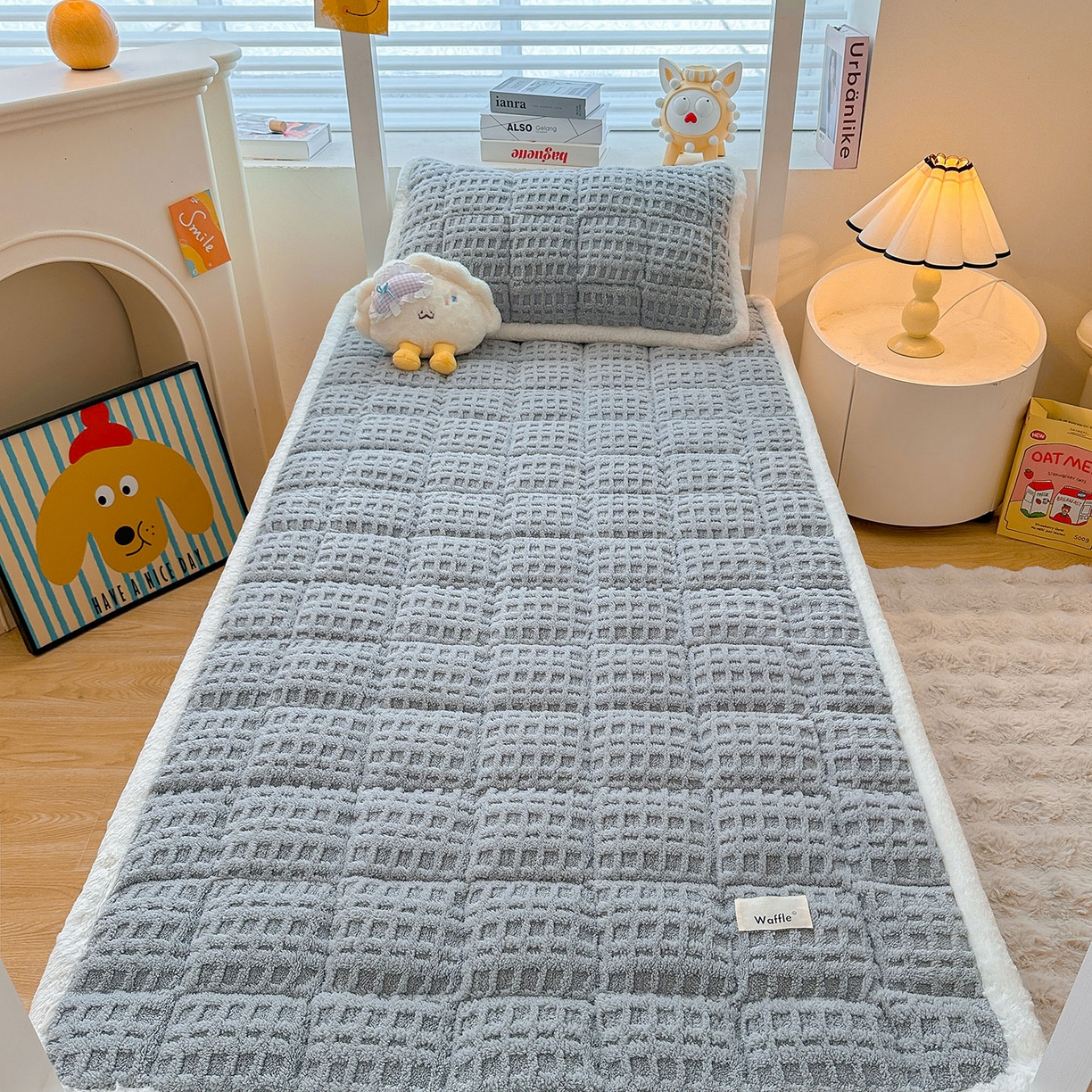 91家纺网 家纺一手货源 找家纺 喜居 2025新款A类华夫格舒棉绒床垫学生床垫床褥子 雅灰