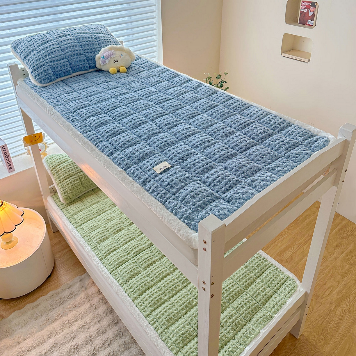 91家纺网 家纺一手货源 找家纺 喜居 2025新款A类华夫格舒棉绒床垫学生床垫床褥子 云蓝