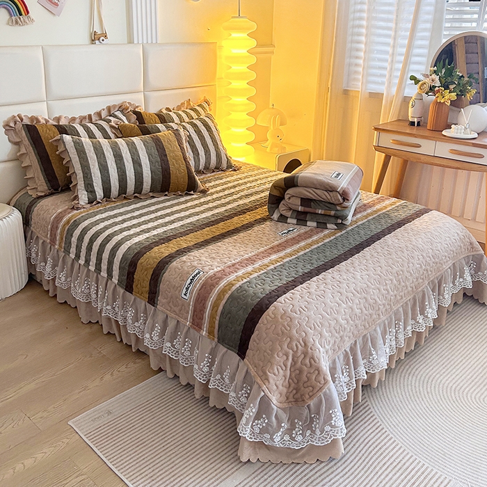 91家纺网 家纺一手货源 找家纺 梦柏家纺 2025新款牛奶绒夹棉床盖四件套 霞光