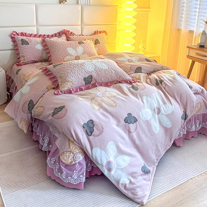 91家纺网 家纺一手货源 找家纺 梦柏家纺 2025新款牛奶绒夹棉床盖四件套 香甜