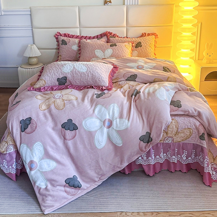 91家纺网 家纺一手货源 找家纺 梦柏家纺 2025新款牛奶绒夹棉床盖四件套 香甜