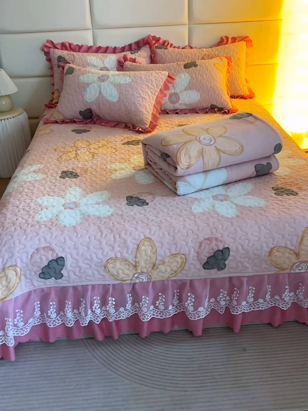 91家纺网 家纺一手货源 找家纺 梦柏家纺 2025新款牛奶绒夹棉床盖四件套 香甜