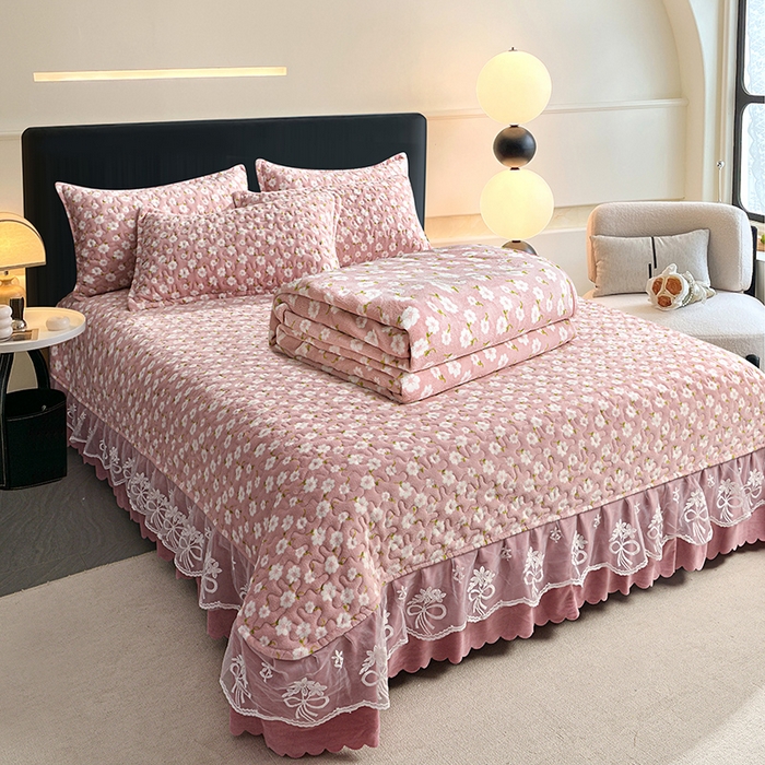 91家纺网 家纺一手货源 找家纺 梦柏家纺 2025新款牛奶绒夹棉床盖四件套 小碎花