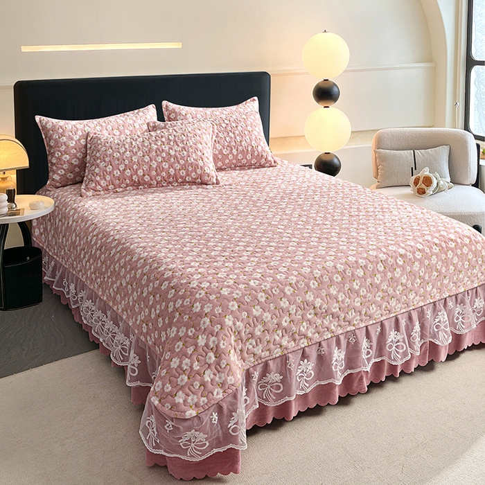 91家纺网 家纺一手货源 找家纺 梦柏家纺 2025新款牛奶绒夹棉床盖四件套 小碎花