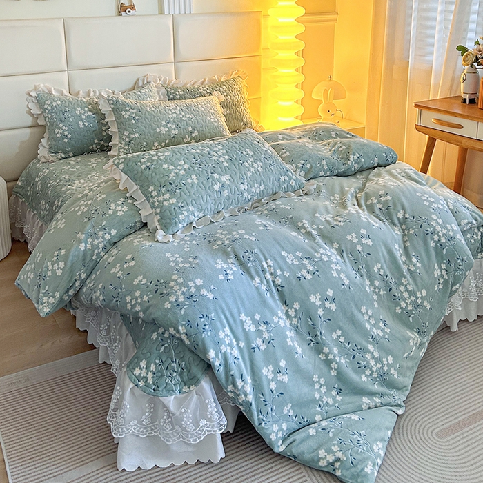 91家纺网 家纺一手货源 找家纺 梦柏家纺 2025新款牛奶绒夹棉床盖四件套 优朵