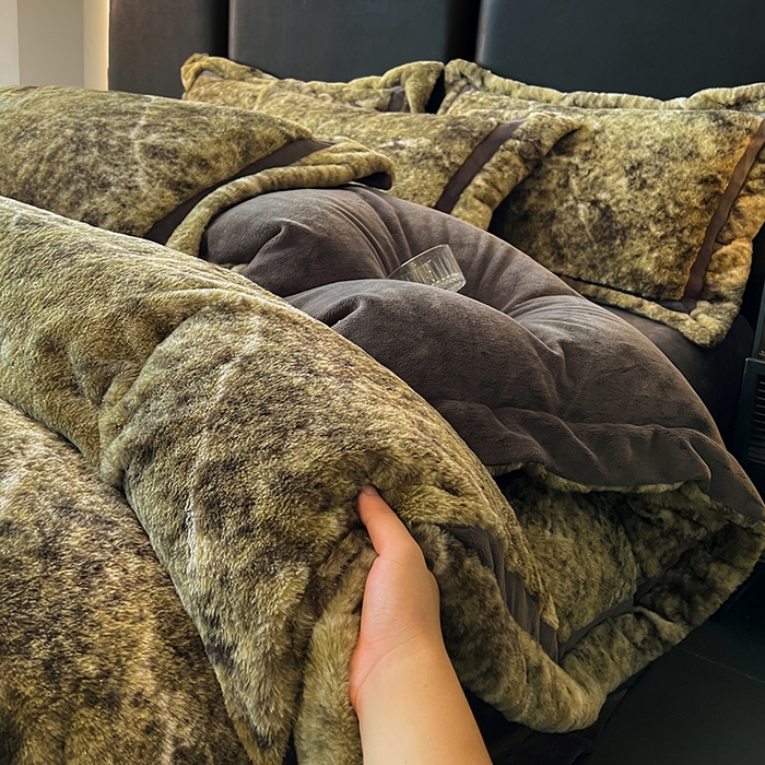 91家纺网 家纺一手货源 找家纺 （总）极简 2025新款兔毛绒牛奶绒宽边四件套