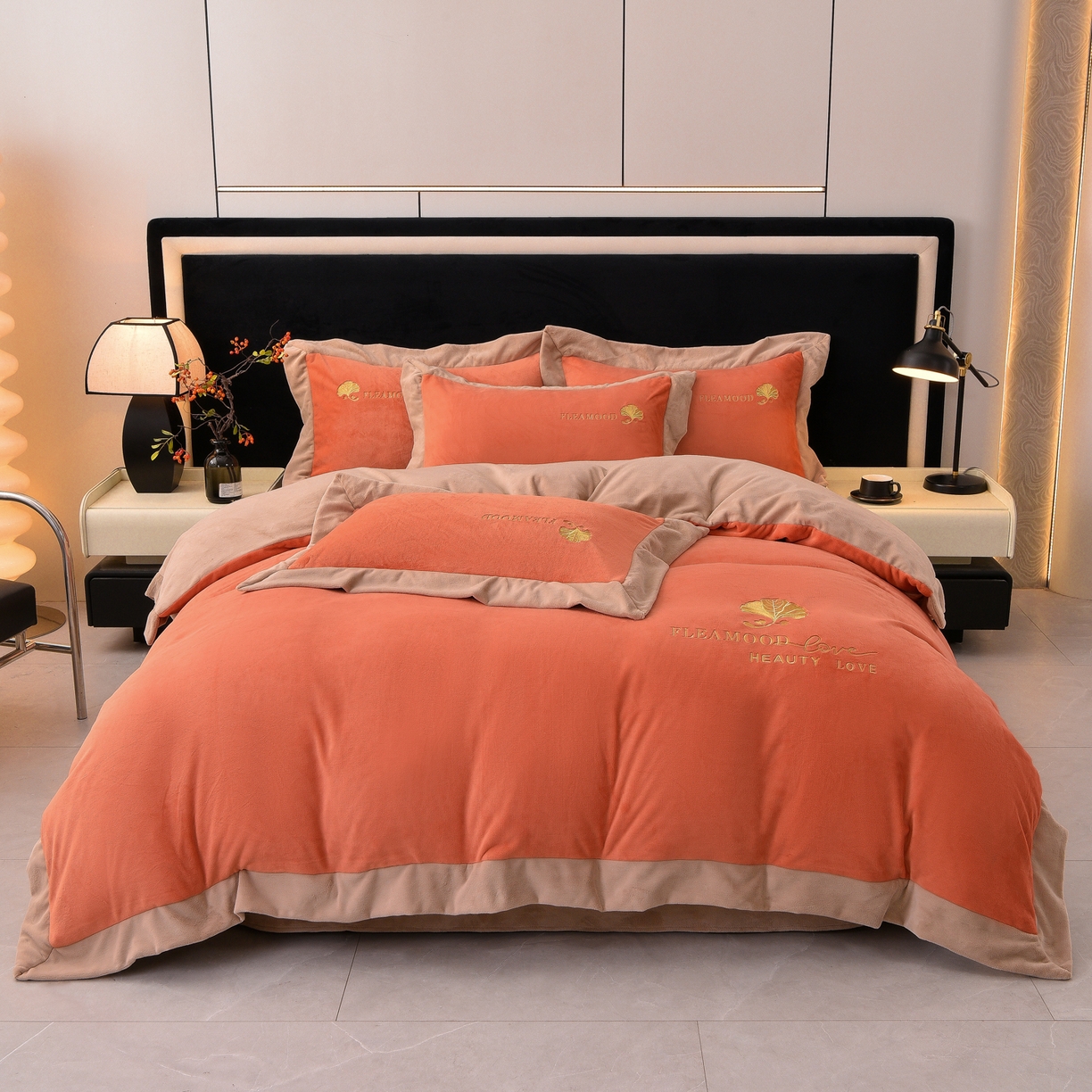 91家纺网 家纺一手货源 找家纺 （总）湘雪家居  2025新款高克重纯色刺绣拼角床单床笠床盖款四件套