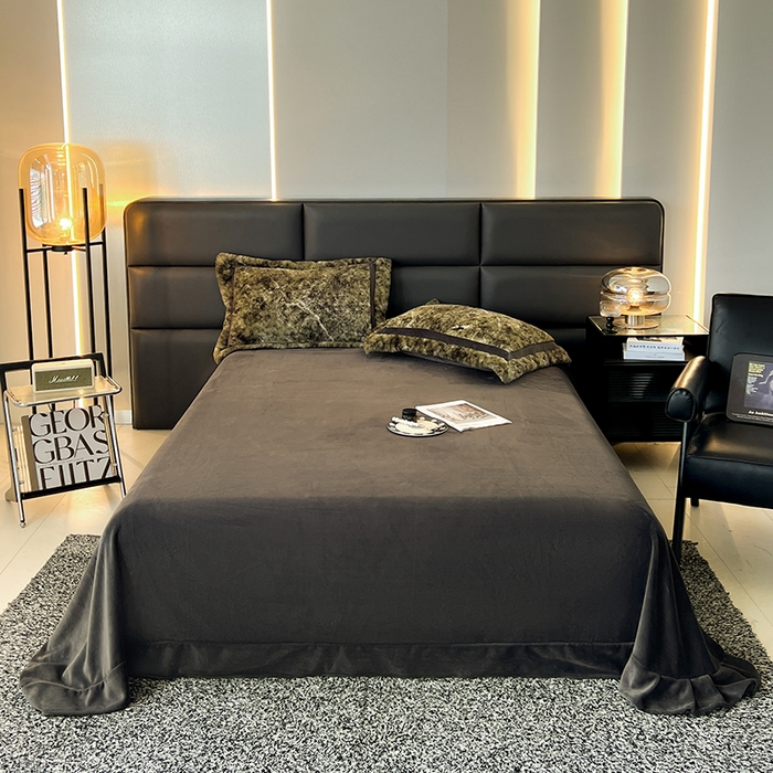 91家纺网 家纺一手货源 找家纺 极简 2025新款兔毛绒牛奶绒宽边四件套 芙洛-绿