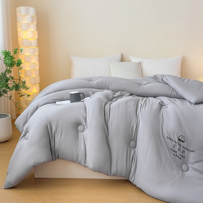 91家纺网 家纺一手货源 找家纺 承柔家纺 2025年新款纯色水洗棉棉花被冬被被子被芯 灰色