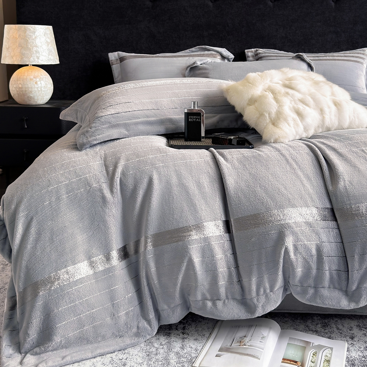 91家纺网 家纺一手货源 找家纺 奥汀洛家纺 2025新款高克重托卡斯雪貂绒牛奶绒四件套-瑞拉系列 瑞拉-灰