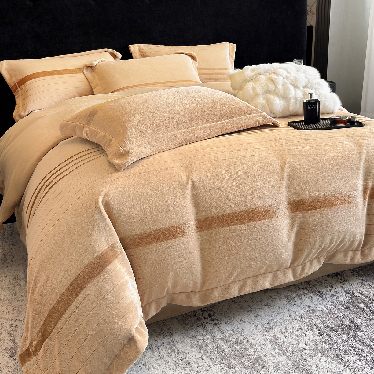 91家纺网 家纺一手货源 找家纺 奥汀洛家纺 2025新款高克重托卡斯雪貂绒牛奶绒四件套-瑞拉系列 瑞拉-驼