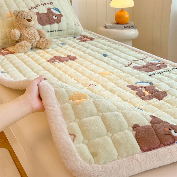 91家纺网 家纺一手货源 找家纺 （总）喜居 2025新款印花牛奶绒夹棉床褥垫床垫子褥子