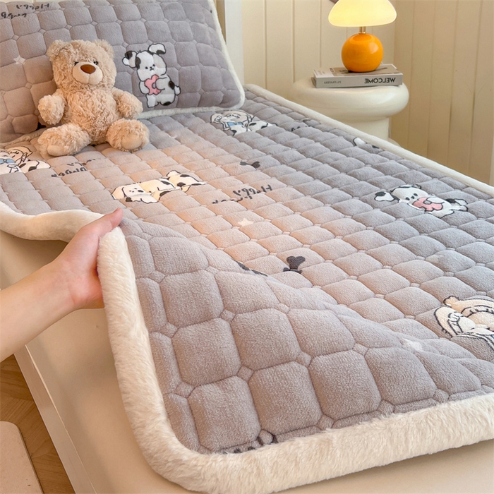 91家纺网 家纺一手货源 找家纺 （总）喜居 2025新款印花牛奶绒夹棉床褥垫床垫子褥子