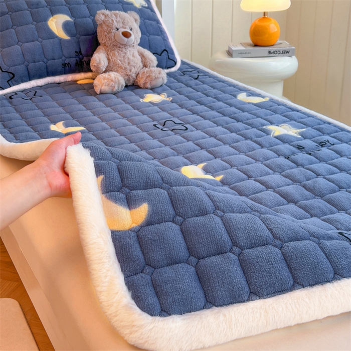 91家纺网 家纺一手货源 找家纺 （总）喜居 2025新款印花牛奶绒夹棉床褥垫床垫子褥子