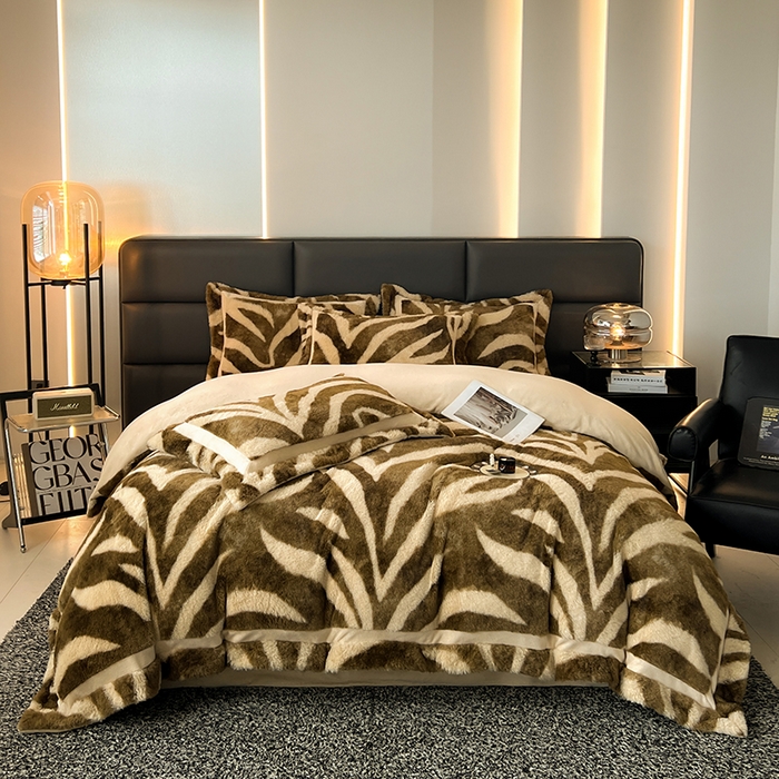 91家纺网 家纺一手货源 找家纺 极简 2025新款兔毛绒牛奶绒宽边四件套 阿尔瓦罗-咖