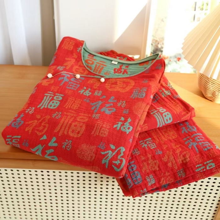 91家纺网 家纺一手货源 找家纺 （总）双梦毛巾 2025新款色织复古无领珠扣九分女套红福