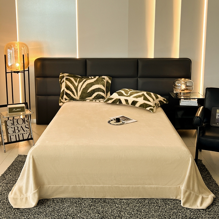 91家纺网 家纺一手货源 找家纺 极简 2025新款兔毛绒牛奶绒宽边四件套 阿尔瓦罗-绿