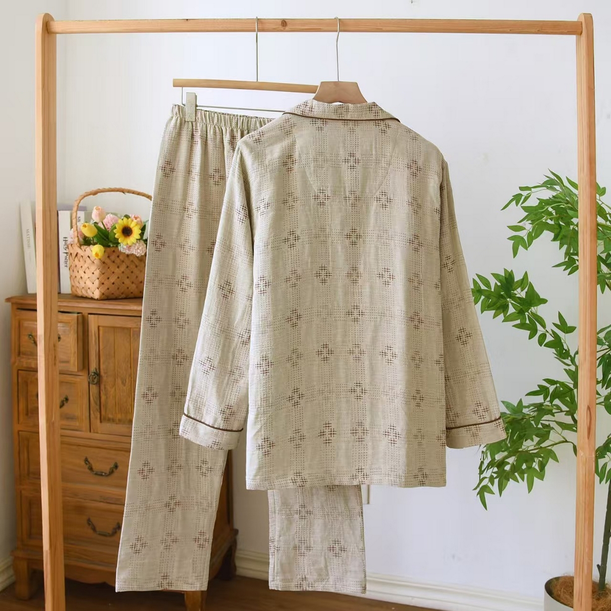 91家纺网 家纺一手货源 找家纺 （总）2025新款色织男长套水洗复古井洛花