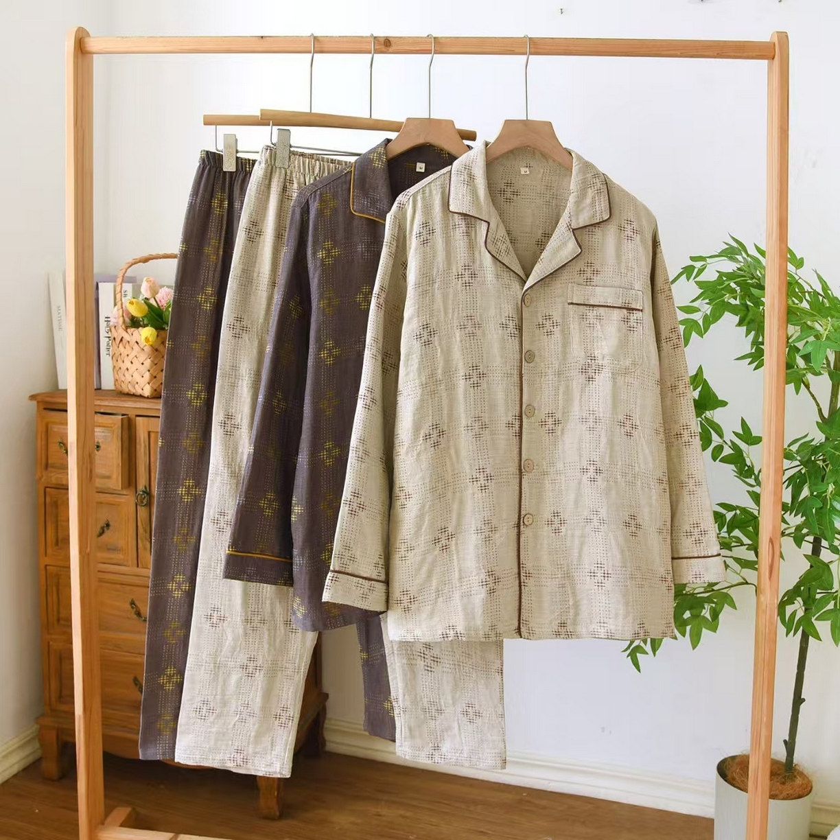 91家纺网 家纺一手货源 找家纺 （总）2025新款色织男长套水洗复古井洛花