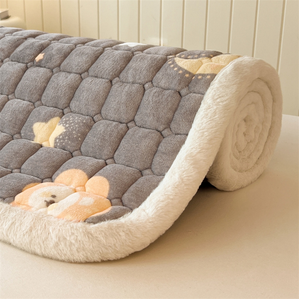 91家纺网 家纺一手货源 找家纺 （总）喜居 2025新款印花牛奶绒夹棉床褥垫床垫子褥子