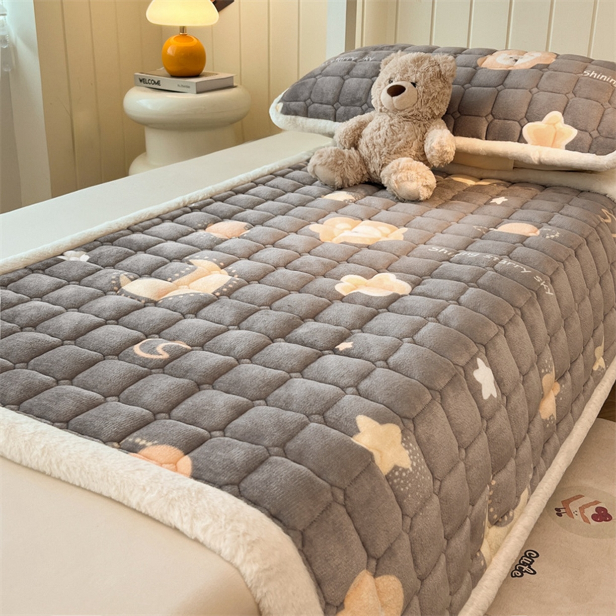 91家纺网 家纺一手货源 找家纺 （总）喜居 2025新款印花牛奶绒夹棉床褥垫床垫子褥子