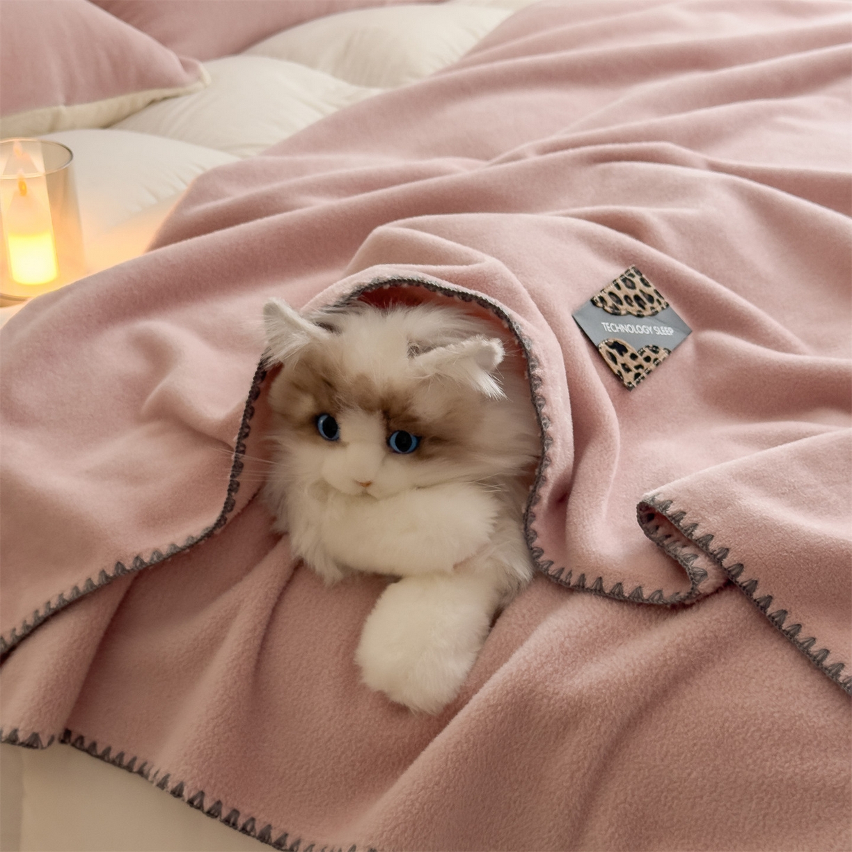 91家纺网 家纺一手货源 找家纺 丝幔家纺 2025新款A类羊棉绒原创设计毛毯系列 粉色