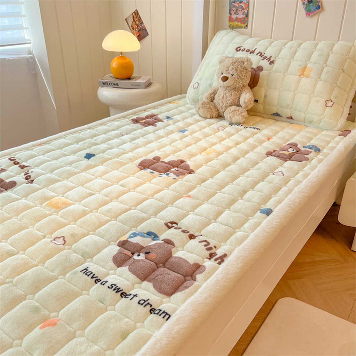 91家纺网 家纺一手货源 找家纺 喜居 2025新款印花牛奶绒夹棉床褥垫床垫子褥子 安睡熊