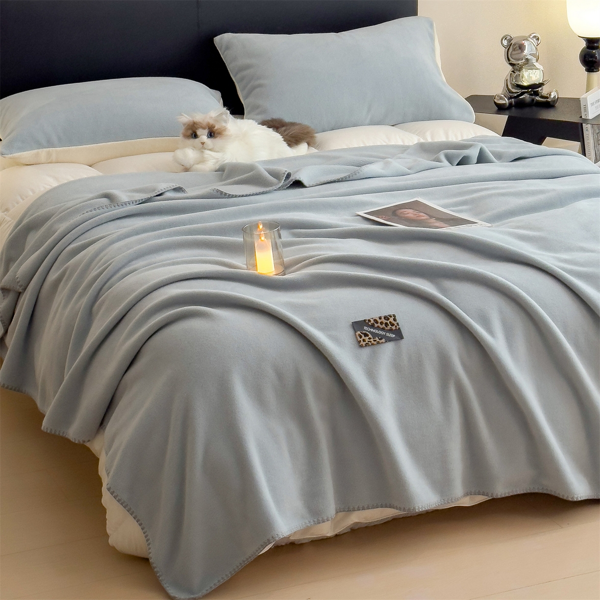 91家纺网 家纺一手货源 找家纺 丝幔家纺 2025新款A类羊棉绒原创设计毛毯系列 湖蓝