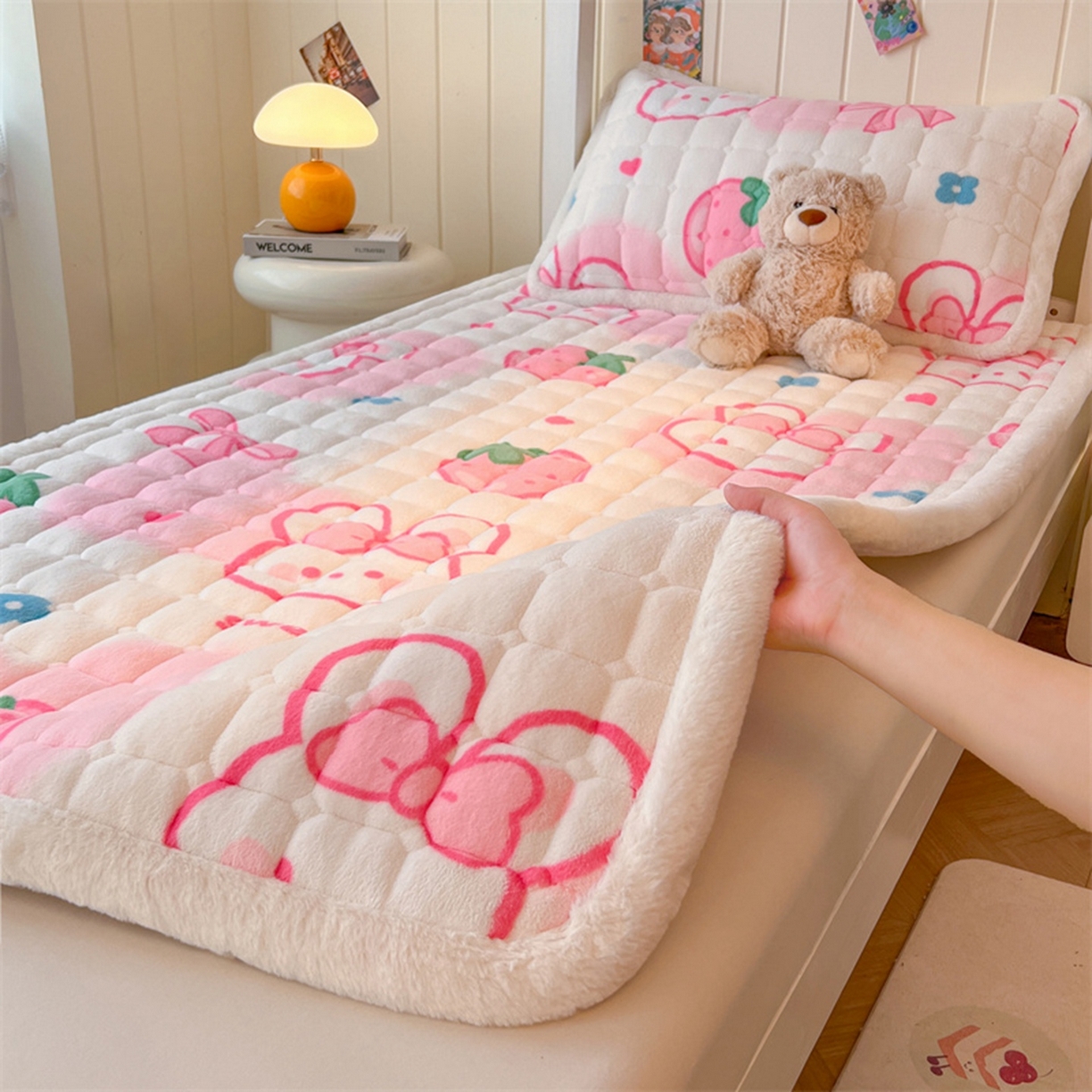 喜居 2025新款印花牛奶绒夹棉床褥垫床垫子褥子 草莓小兔