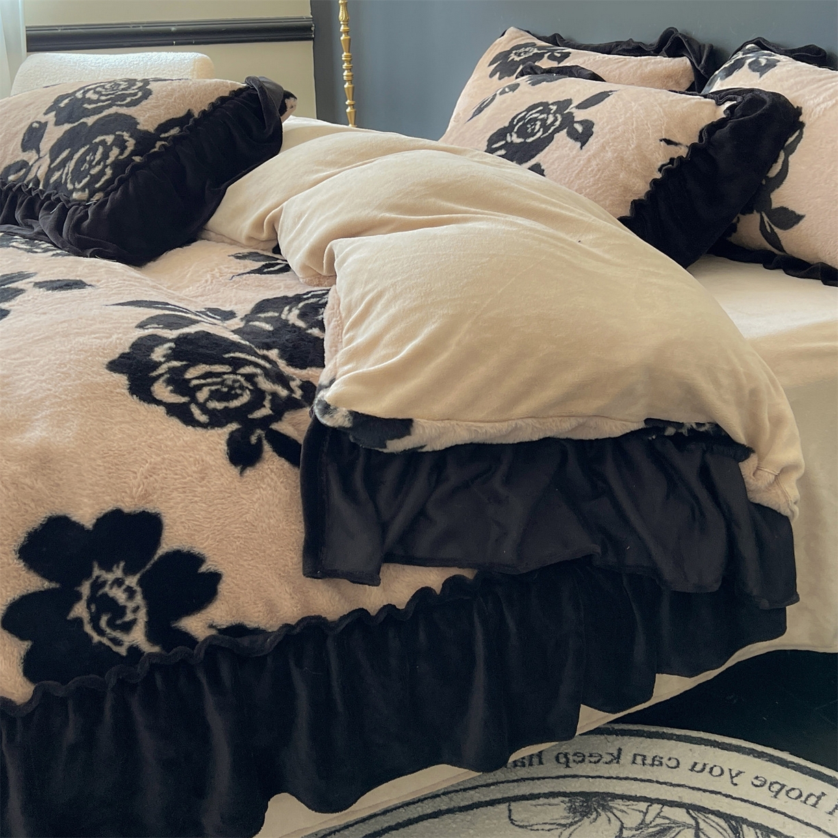 91家纺网 家纺一手货源 找家纺 （总）奥裕家纺 2025新款法式兔毛印花四件套