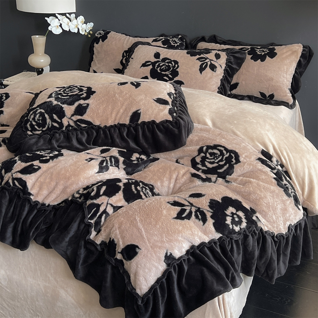 91家纺网 家纺一手货源 找家纺 （总）奥裕家纺 2025新款法式兔毛印花四件套